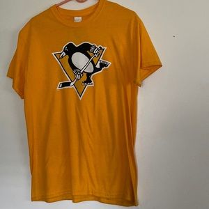 Pittsburgh Penguins t shirt size M